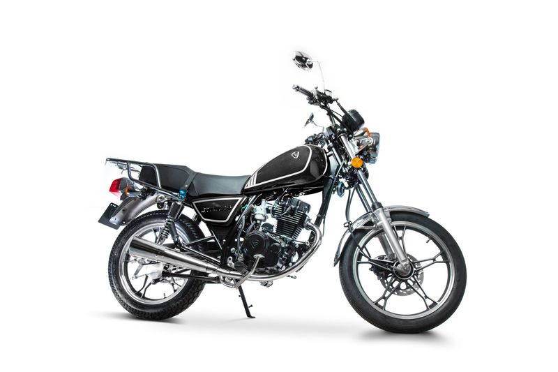 GTK125-Negra-2022