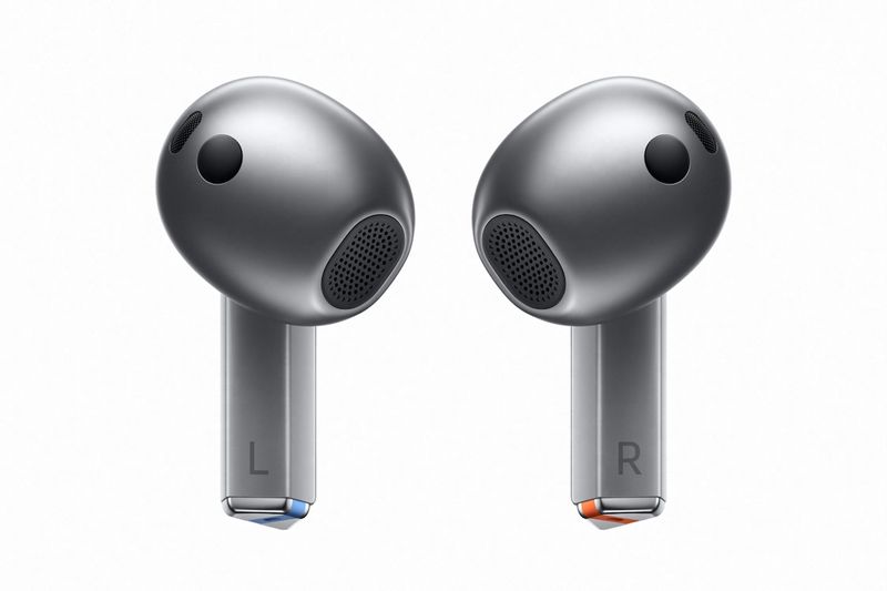 2128-AUDIFONOS-GALAXY-BUDS-3-NEGRO-356102--2-.jpg