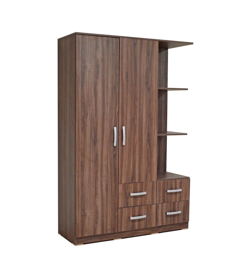 CLOSET-LEONARDO.JPG